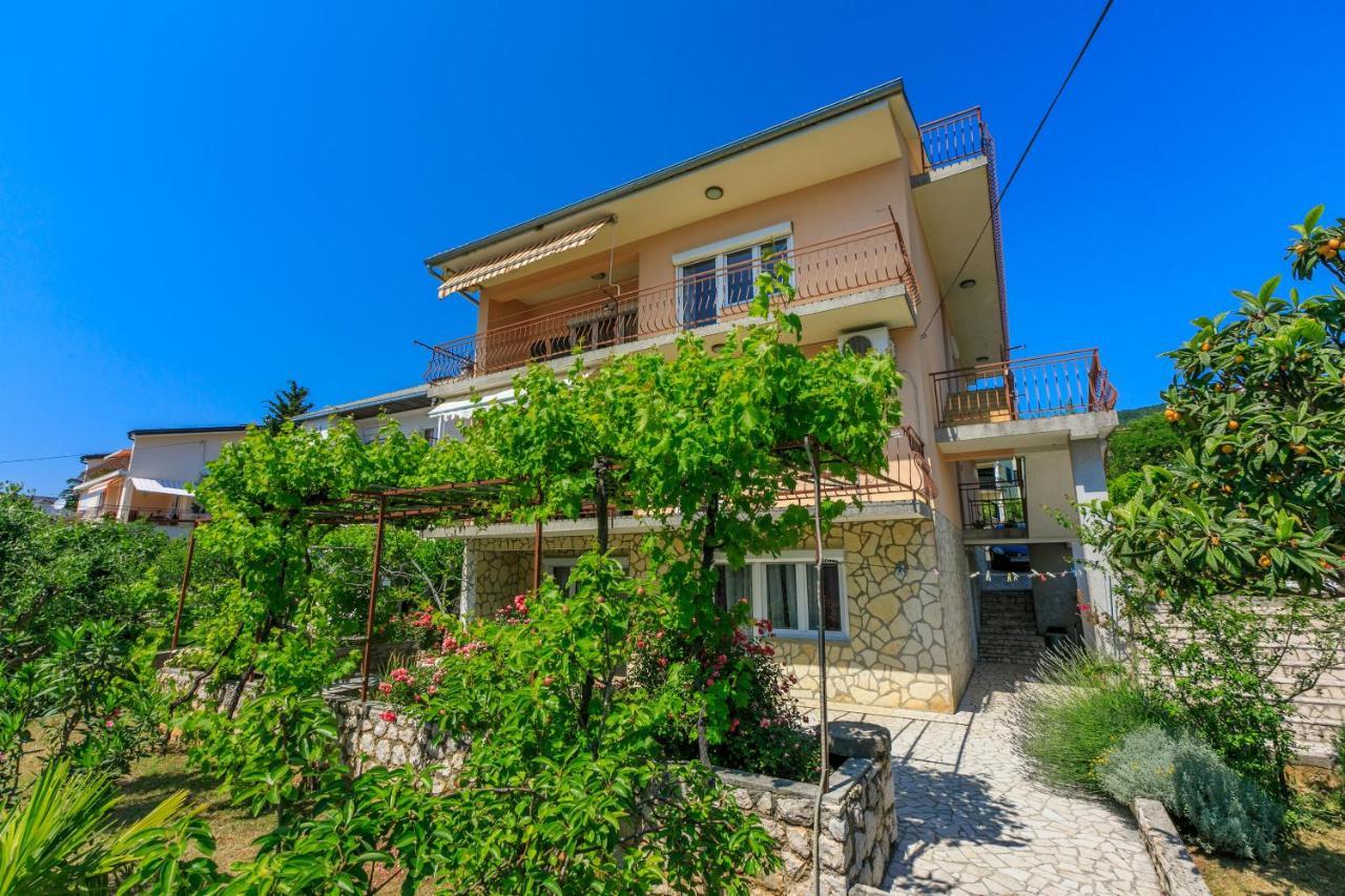 Apartments Melita Dramalj Exterior foto